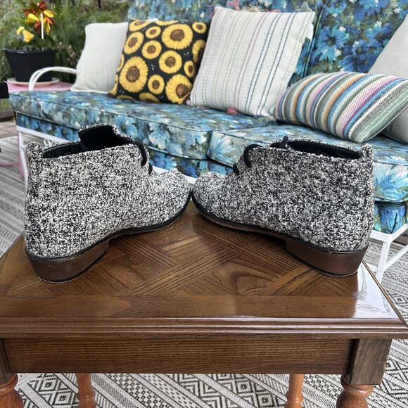 Dirty Laundry Tweed Black White Tweed Boots Size EU 41 US 10 - Picture 7 of 11